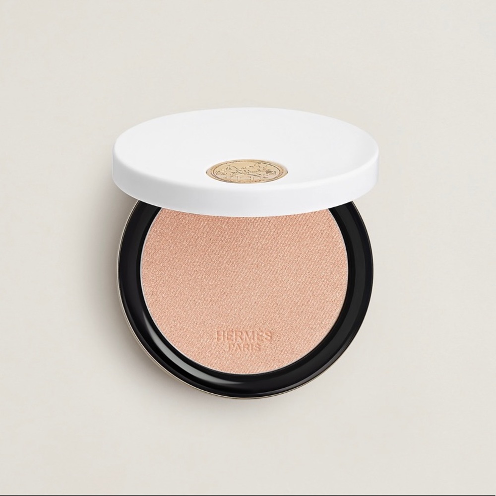 Hermes Peach Highlighter Compact